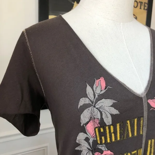 NWOT Project Social T PST Vneck TShirt Indie Sleaze M - Image 4