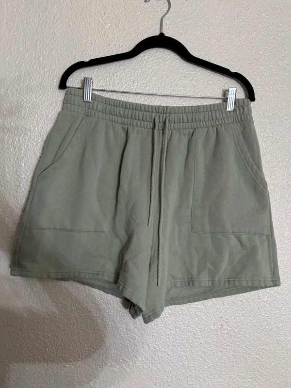 PINK Victoria's Secret Sage Green Logo Sweat Shorts Women size large - Image 5