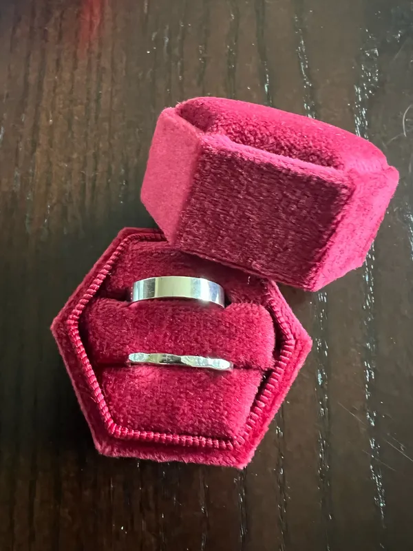 Gorgeous Stainless Steel Silver 2 Piece Simple Band Set Size 7 - Image 2