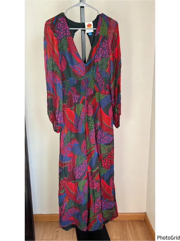 Anthropologie Farm Rio Printed Jumpsuit Small - Image 4