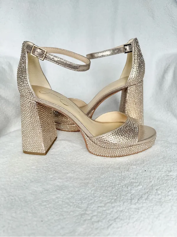 Jessica Simpson Women’s Gold Platform Ankle-Strap Sandal - new no tags Size 9 - Image 3
