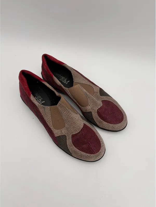 Vaneli Sport “Attie” Woman’s 6M Multicolor Slip-On Textured Leather Suede Shoes - Image 2