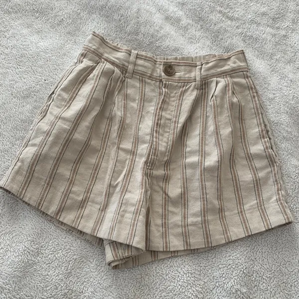 🌸Zara | Tan Striped Shorts - Image 2