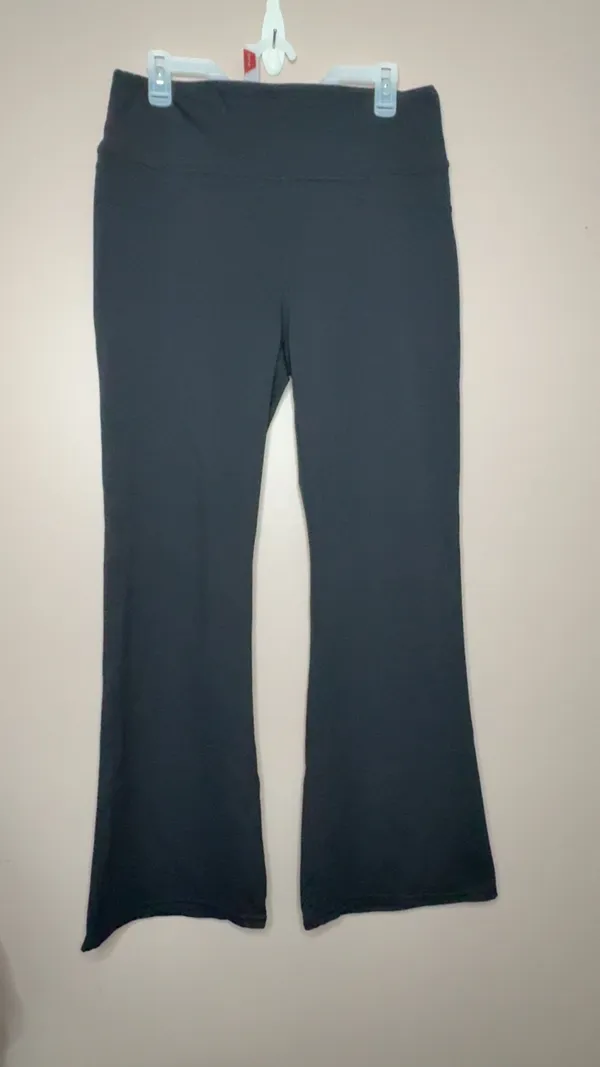 HALARA DayStretch High Rise Pocket Flare Yoga Legging Pants - Image 7