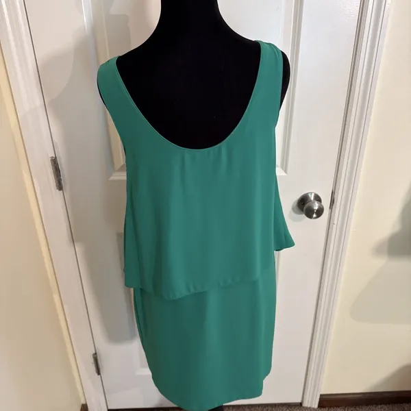 Amanda Uprichard Tie Front Overlay Dress Green Sleeveless Layered Poly Crepe 8 - Image 4