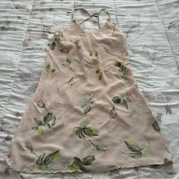 Obey beige floral Y2K spaghetti straps slip dress, size M criss cross back boho - Image 13