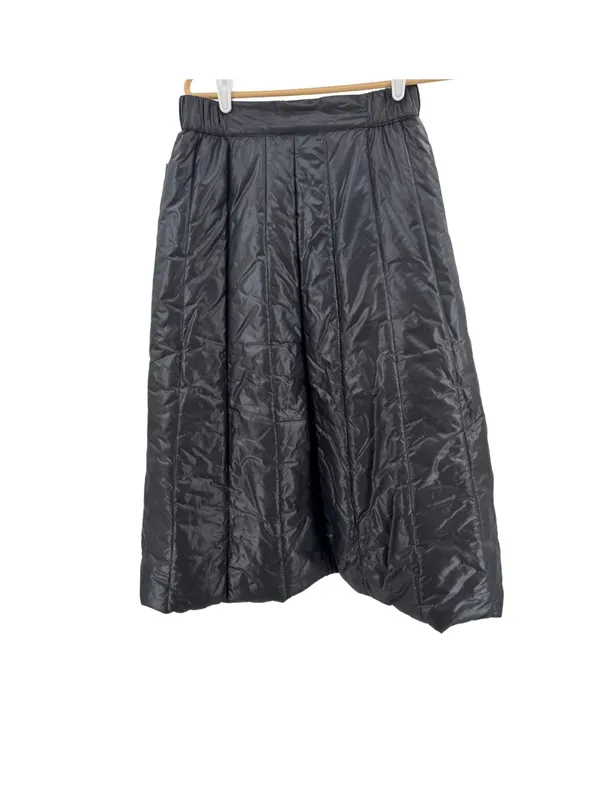 Black puffer snap front maxi skirt winter neutral pockets outdoor casual ski - Image 2