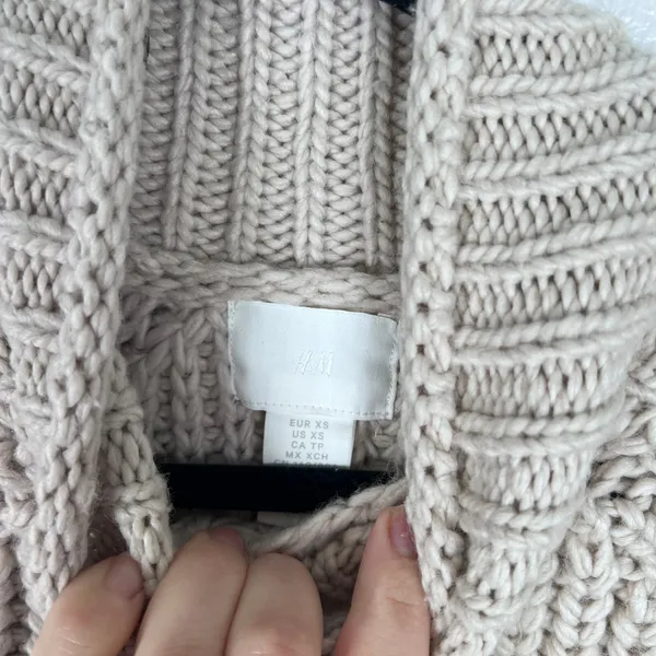H&M Women's Knit Mock Neck Pullover Sweater Beige Sz XS - Image 5