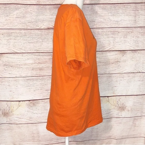 Vintage Fruit of the Loom Orange Fugitive, You Never Saw Me T-Shirt Size M - Image 4