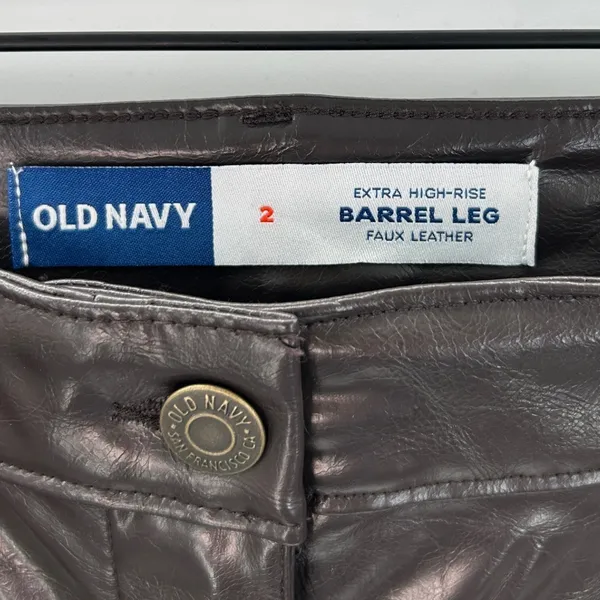 Old Navy‎ Extra High-Rise Barrel Leg Faux Leather Pants Chocolate Brown Sz 2 NWT - Image 5