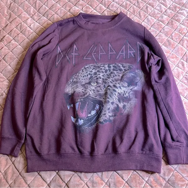 Def Leppard Maroon Sweatshirt Purple Size XS - Image 2