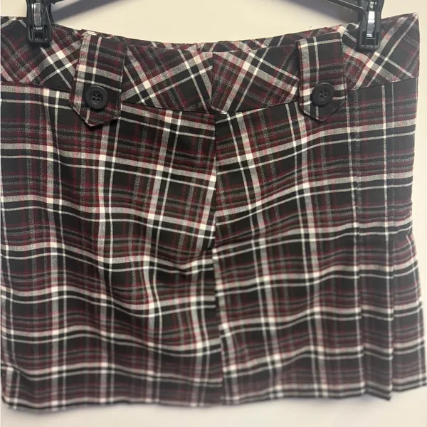 TangentsTartan‎ Mini Skirt in Black, Red, and white - Image 4