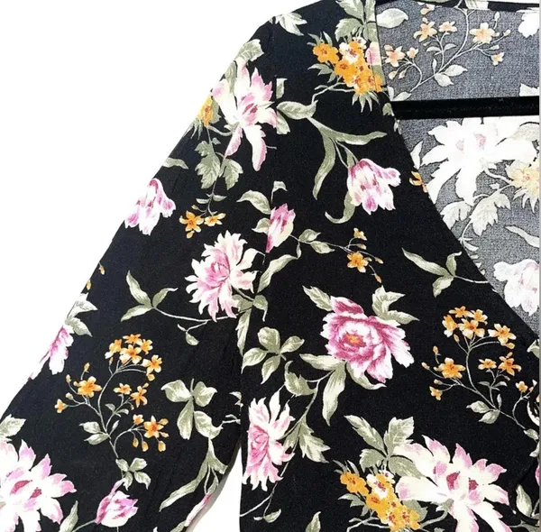 American Eagle Tie Front Floral Print Top Black Multi Ruffle Hem Peplum - Image 6