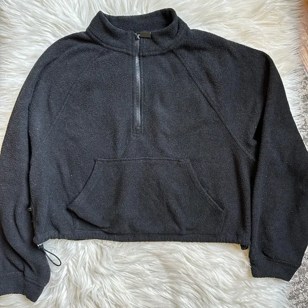 Old Navy Textured cropped half zip pullover - Image 3