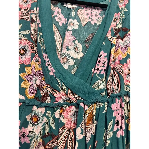 Floral Print Teal Surplice Wrap Blouse 1X By Maurices With 3/4‎ Sleeves & Empire - Image 4