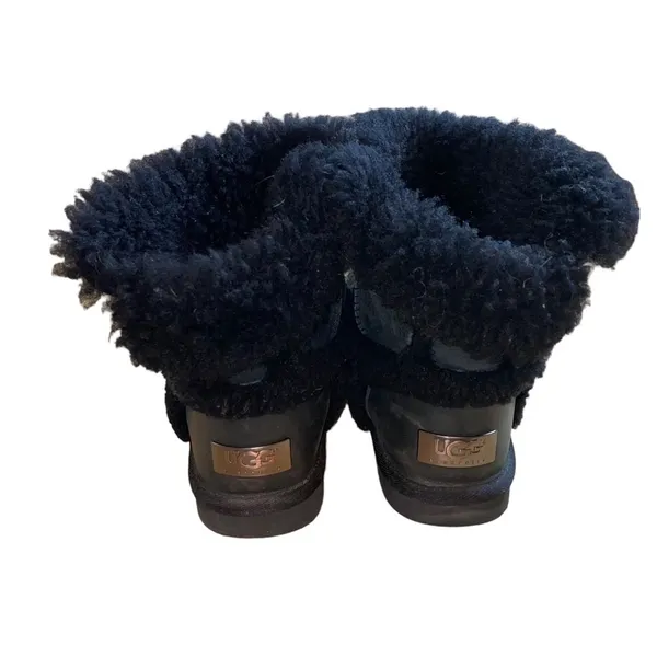 UGG Airehart Black Sheepskin Wool Lined‎ Fold Over Buckle Boots Women's Size 6 - Image 3