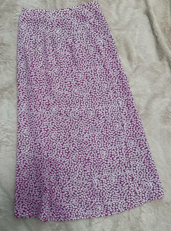 Pink Floral Midi Shein Skirt - Image 3