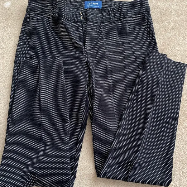 Old Navy Pixie Ankle Pants - Image 4