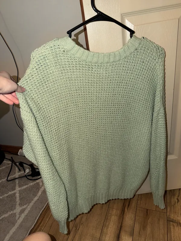 american eagle sweater  - Image 2