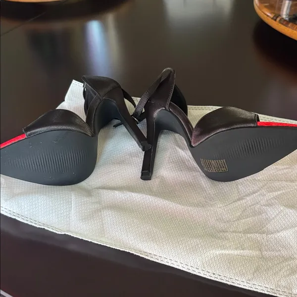 Elegant Black and Red Women's Heels size 35 - Image 2