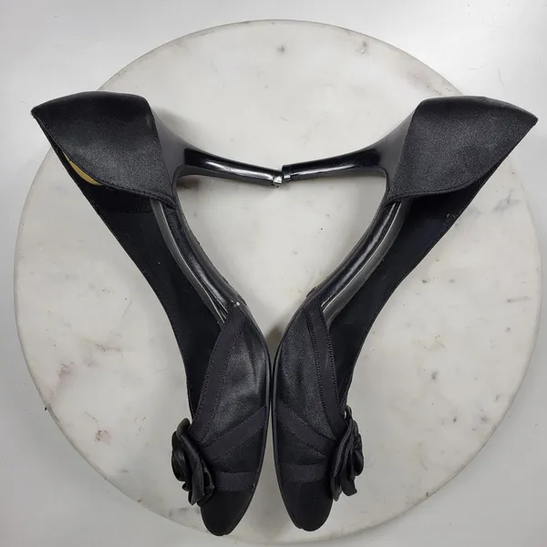 Fioni Dress Pumps Womens‎ 8.5 Black Satin Rose Stiletto High Heels Formal - Image 11