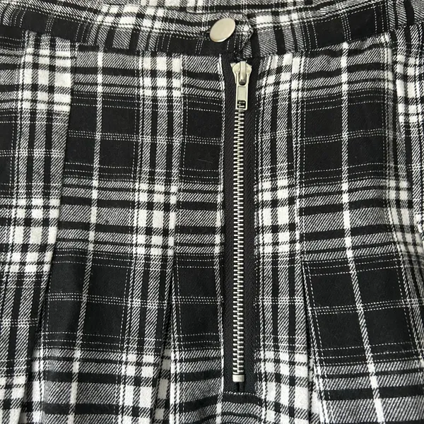 Dolls Kill Trickz N Treatz Black and White Plaid Pleated Mini Skirt Size Small - Image 5