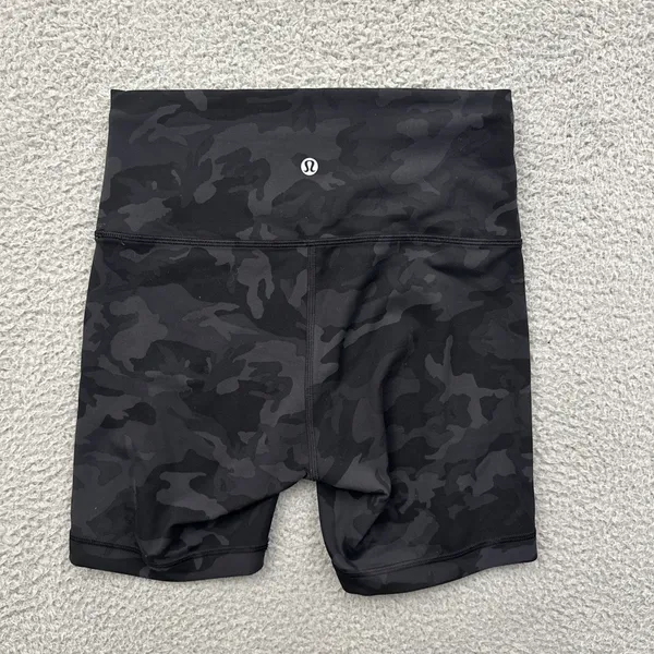 Lululemon Wunder Train Shorts High Rise 6" Black Camo Biker Athletic Women's 6 - Image 3