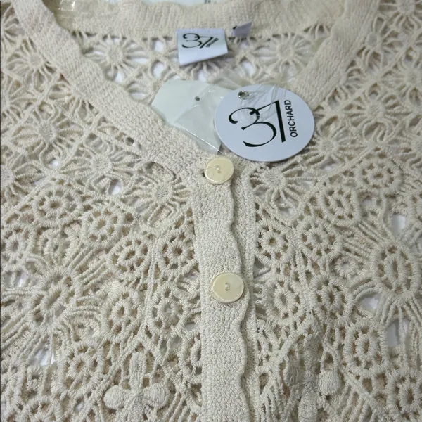 Cream Lace Crochet Blouse Size M - Image 14