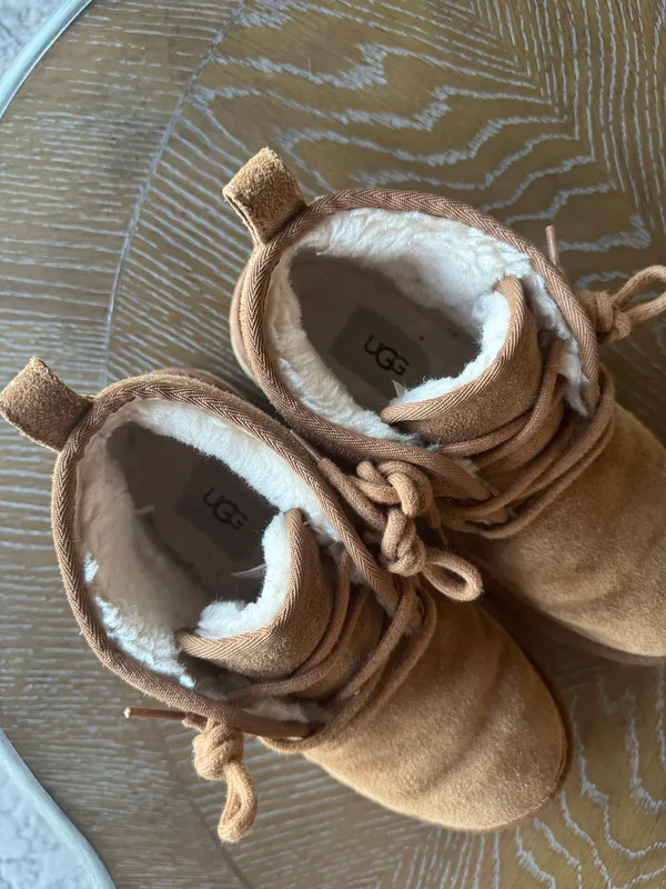 UGG Short Chestnut Boots - Image 5
