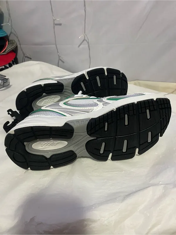 Avia Kids White and Green Athletic Sneakers with Leather Accents - Image 3