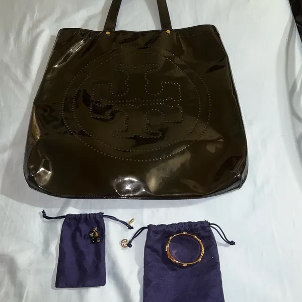 TORY BURCH Style No. 11075807 Patent Leather Tote Black/Navy Lining - Image 13