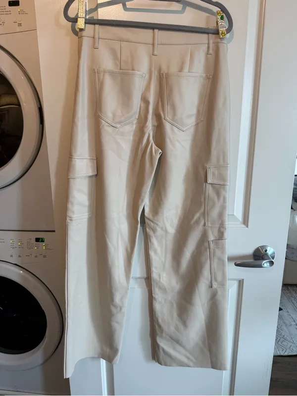 Express High Waisted Cream Faux Leather Wide Leg Cargo Pants NWT - Image 7