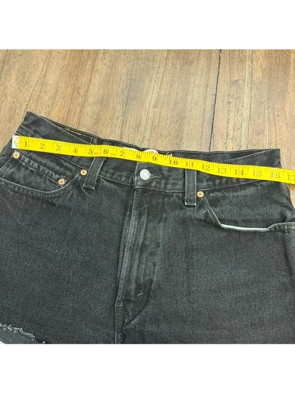 Vintage Levi’s Shorts y2k - Image 4