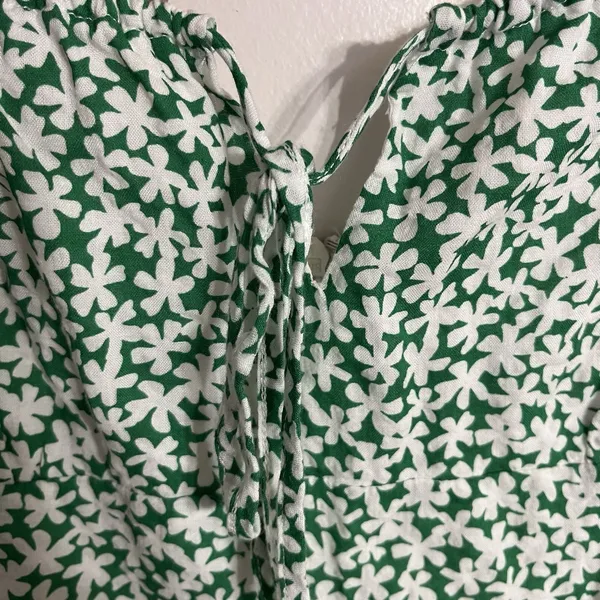 Le Lis Floral Print Tie-Front‎ Mini Dress Green & White Women's Size Large - Image 3