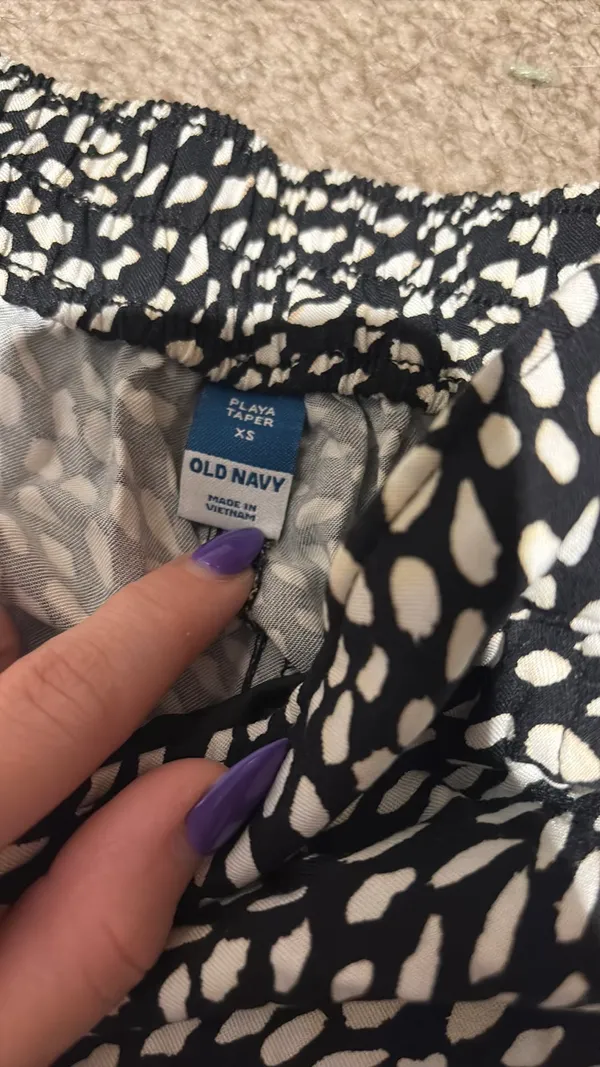 Old Navy Tapered Pants - Image 2