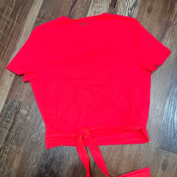 PINK Victoria's Secret Vivid Red Short Sleeve Wrap Top - Image 4