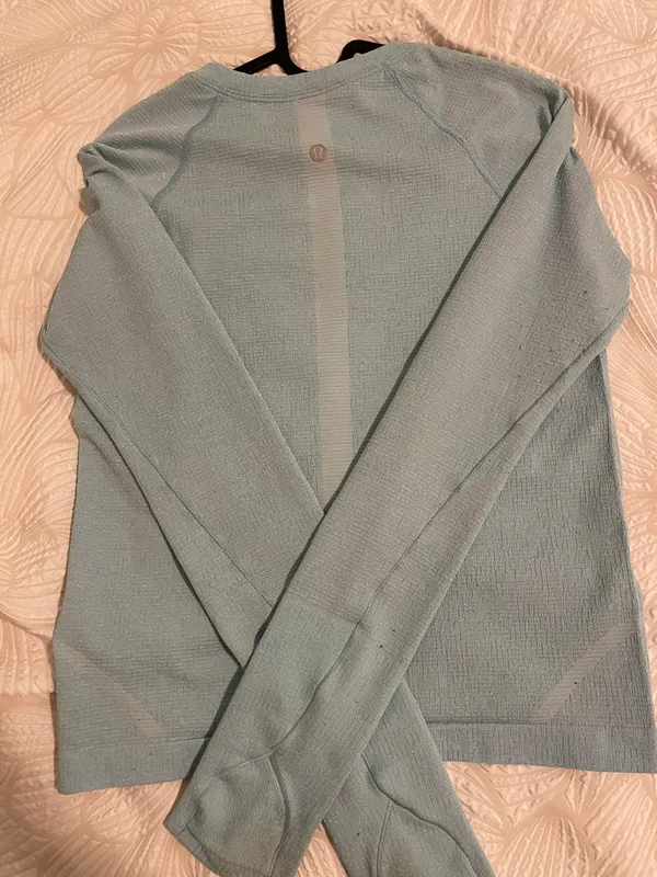 Lululemon Swiftly Tech Long Sleeve Race Length - Image 4
