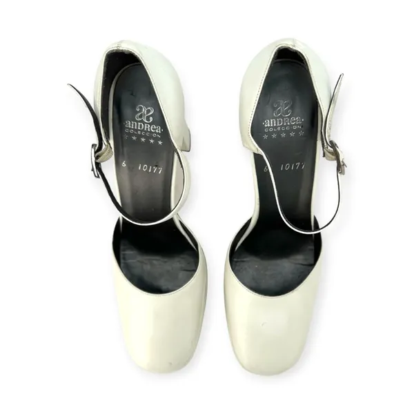 Andrea Coleccion | Size 8 | White Leather Round Toe Chunky 4 Inch High Heel Pump - Image 9