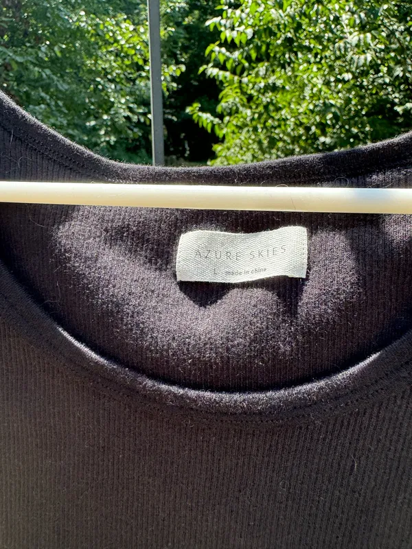 Aritzia Black Ribbed VERY Cropped Tank Top - Image 3