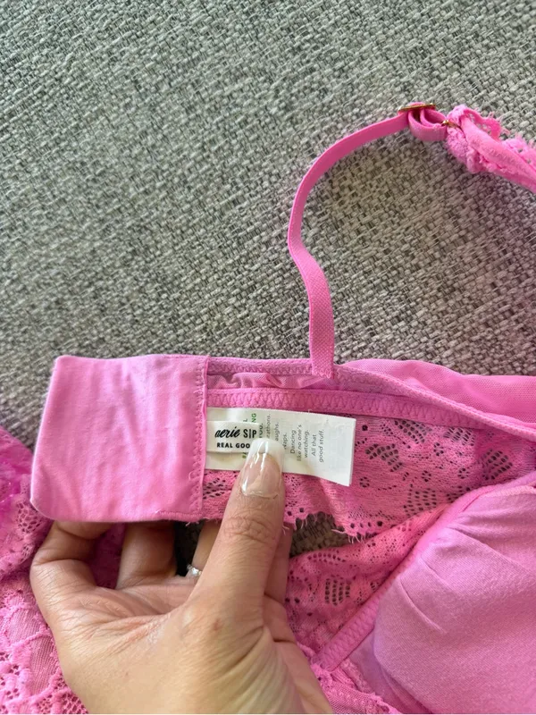 Aerie Real‎ Good Pink Floral Lace Bralette V-Neck Adjustable Straps Size S - Image 3