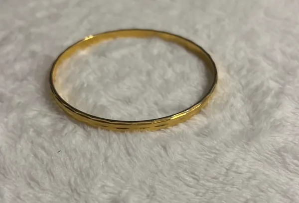 4 Gold Tone Bangle Lot - Image 6