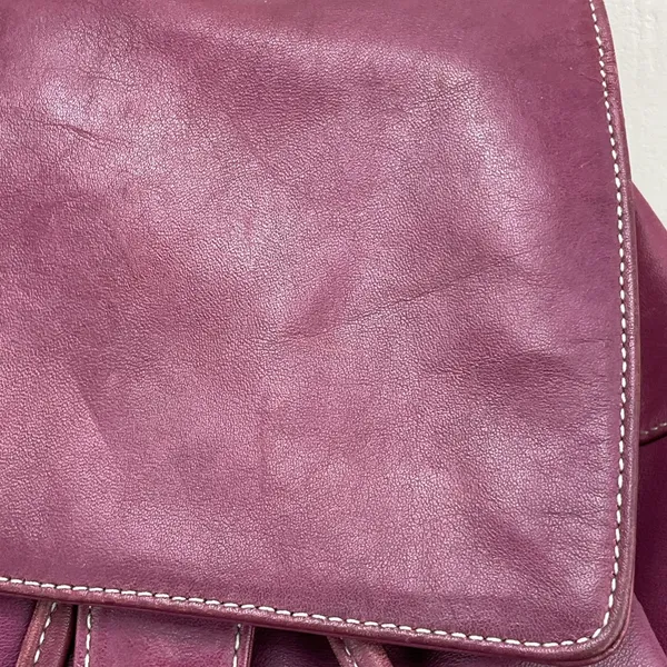 Perlina Magenta Leather Backpack With‎ Flap Drawstring Closure Side Zipper VTG - Image 8