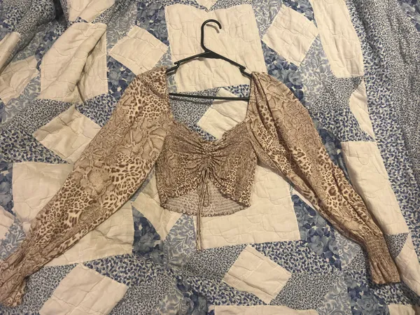 Boutique Cropped Long Sleeve Top - Image 3