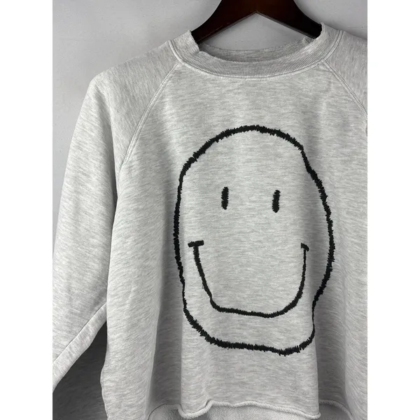 Women’s I.S.M.B.S Medium Light Gray Smiley Cropped Sweater - Image 2