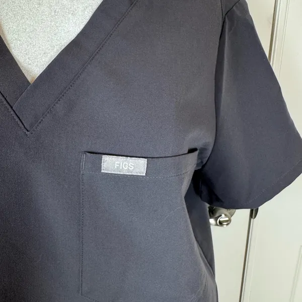 FIGS Catarina Scrub Top M Graphite Charcoal | V-Neck One Pocket | Technical - Image 3