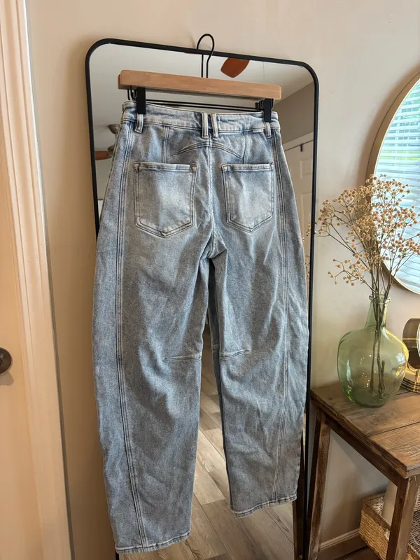 Risen barrel jeans  - Image 5