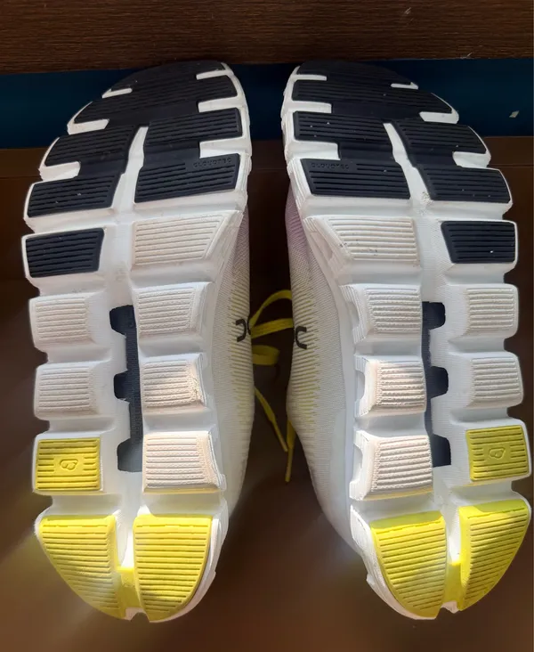 On Women’s Cloud 6 Push Running Shoes - Image 6