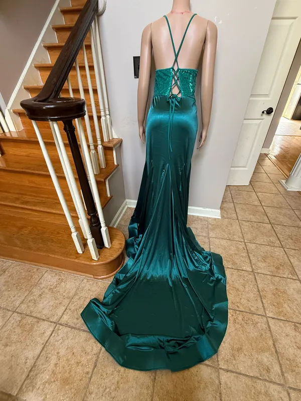 Loragal emerald srappy back long prom dress - Image 9