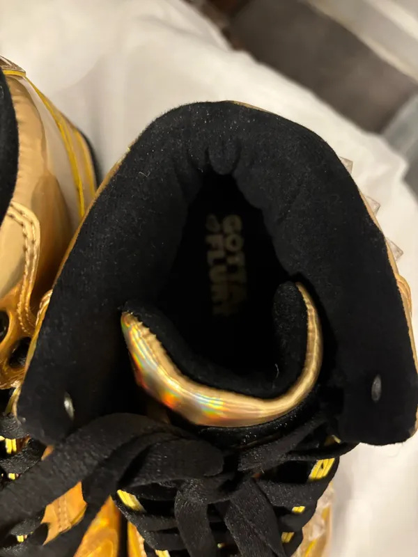 Gold and black preppy or casual sneakers Sz. 7.5 Unisex - Image 9