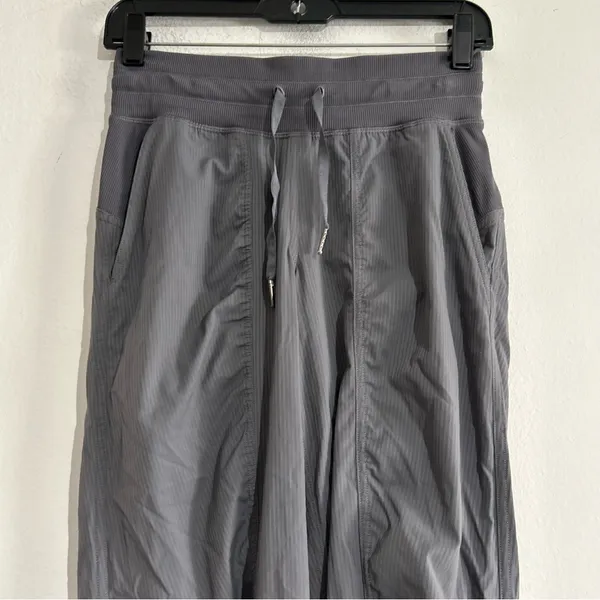 Lululemon Dance Studio Joggers Titanium Grey Size 2 Athletic Casual Travel - Image 5